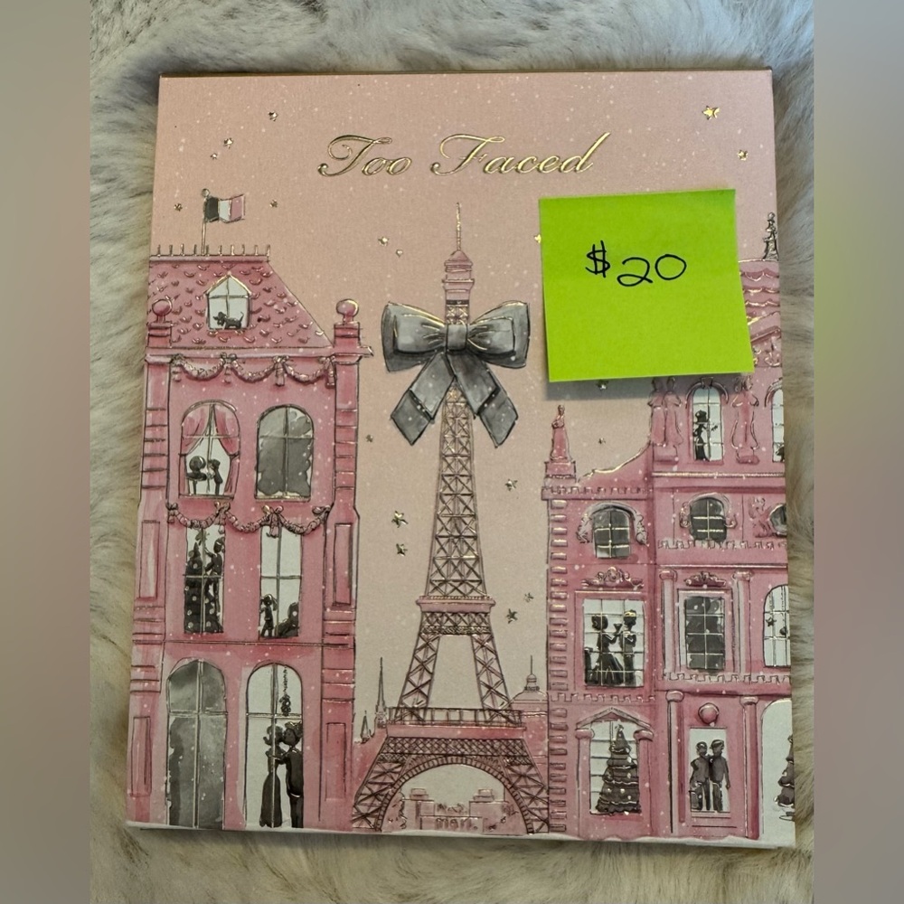 Too Faced Christmas in Paris Eyeshadow Palette